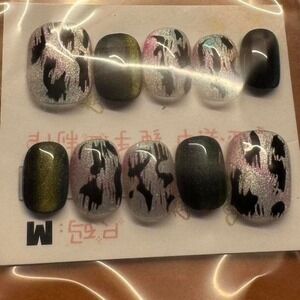 Press On Nails Cat Eye Magnetic Abstract Silver Black Glitter Size M